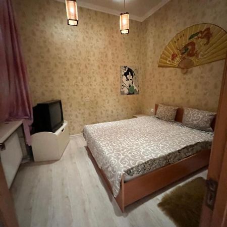 10 Kotliarska Moisha House Apartment Lviv Ngoại thất bức ảnh