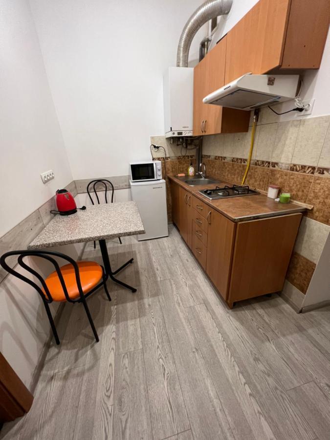 10 Kotliarska Moisha House Apartment Lviv Ngoại thất bức ảnh