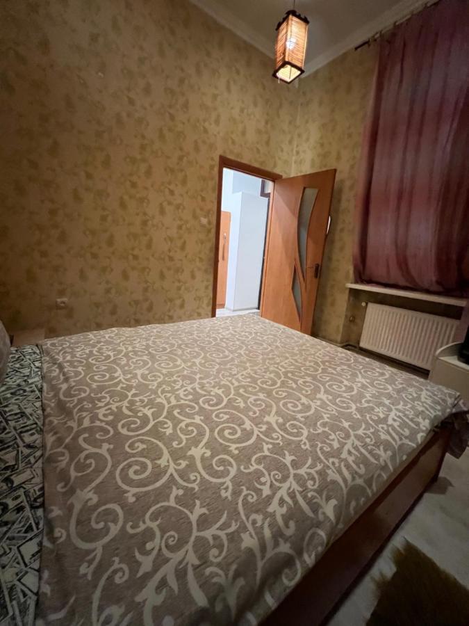 10 Kotliarska Moisha House Apartment Lviv Ngoại thất bức ảnh