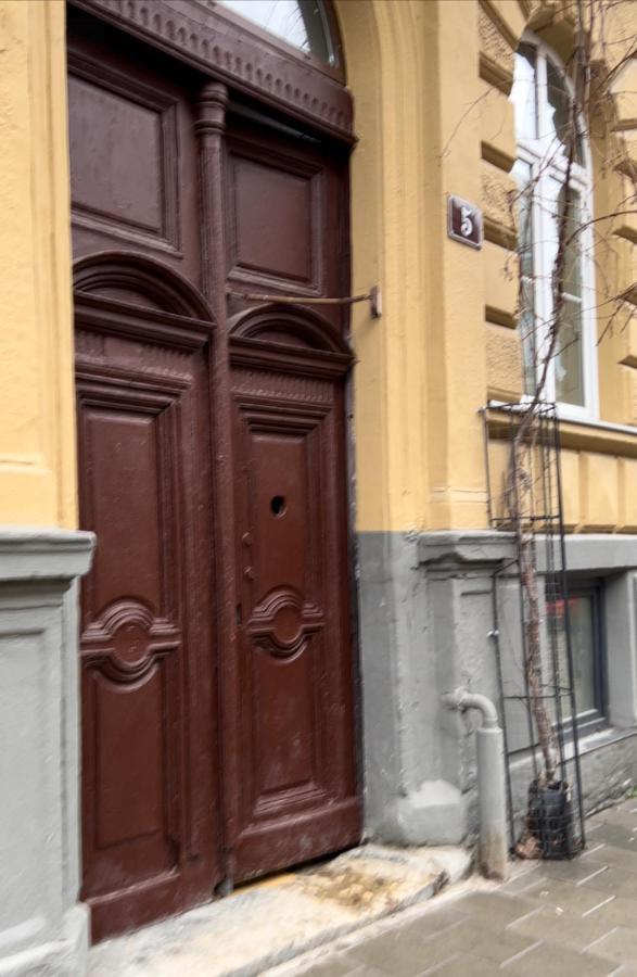 10 Kotliarska Moisha House Apartment Lviv Ngoại thất bức ảnh